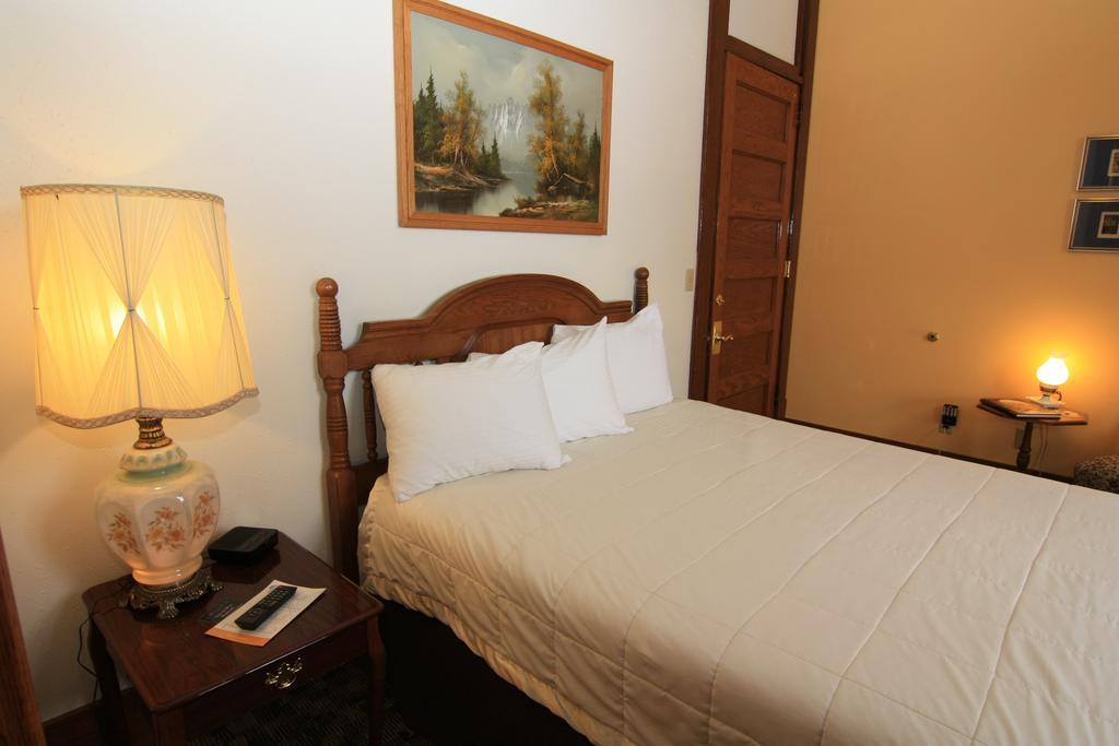 Town Hall Inn Lead Quarto foto